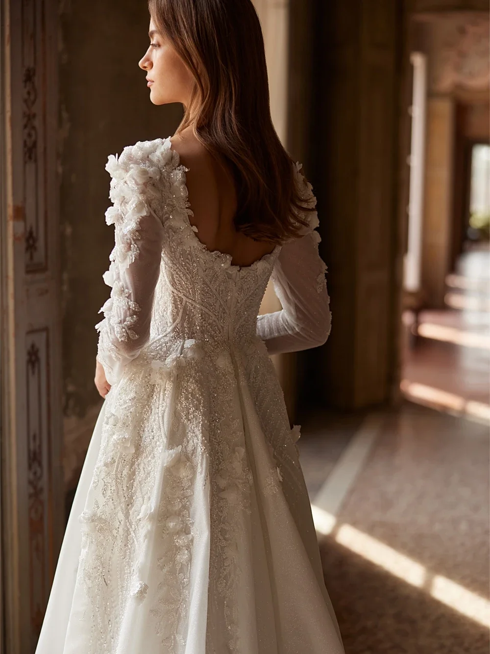 Flavinke ที่กําหนดเอง Glitter Elegant ลูกปัด A-Line ชุดแต่งงาน Tulle ดอกไม้ชุดเจ้าสาวประดับด้วยเลื่อมแขนยาวสําหรับเจ้าสาว