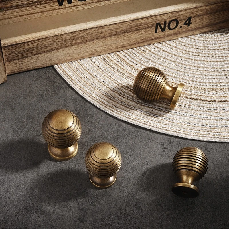 มือจับและลูกบิดทองเหลืองแบบนอร - Furniture Hardware And Fittings บทวิจารณ์และราคา