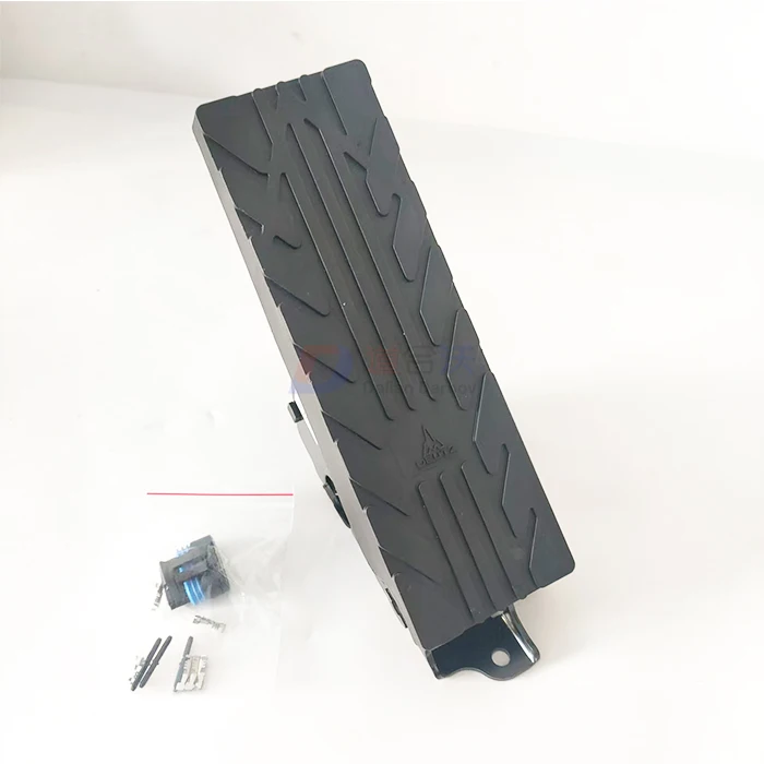 New Arrival Product 04463270 BF6M1013 Accelerator Pedal for diesel Engine