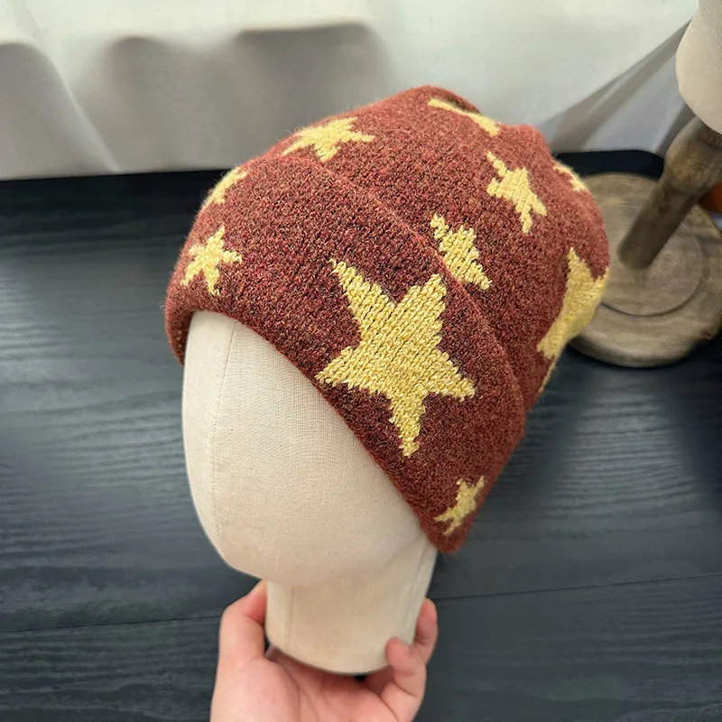 Neue Fünfzackiger Stern Farbblock-Jacquard-Strickmütze für Männer und Frauen, Wintermode im koreanischen Stil, Y2K warme Skull-Beanie-Mütze – Detail 5