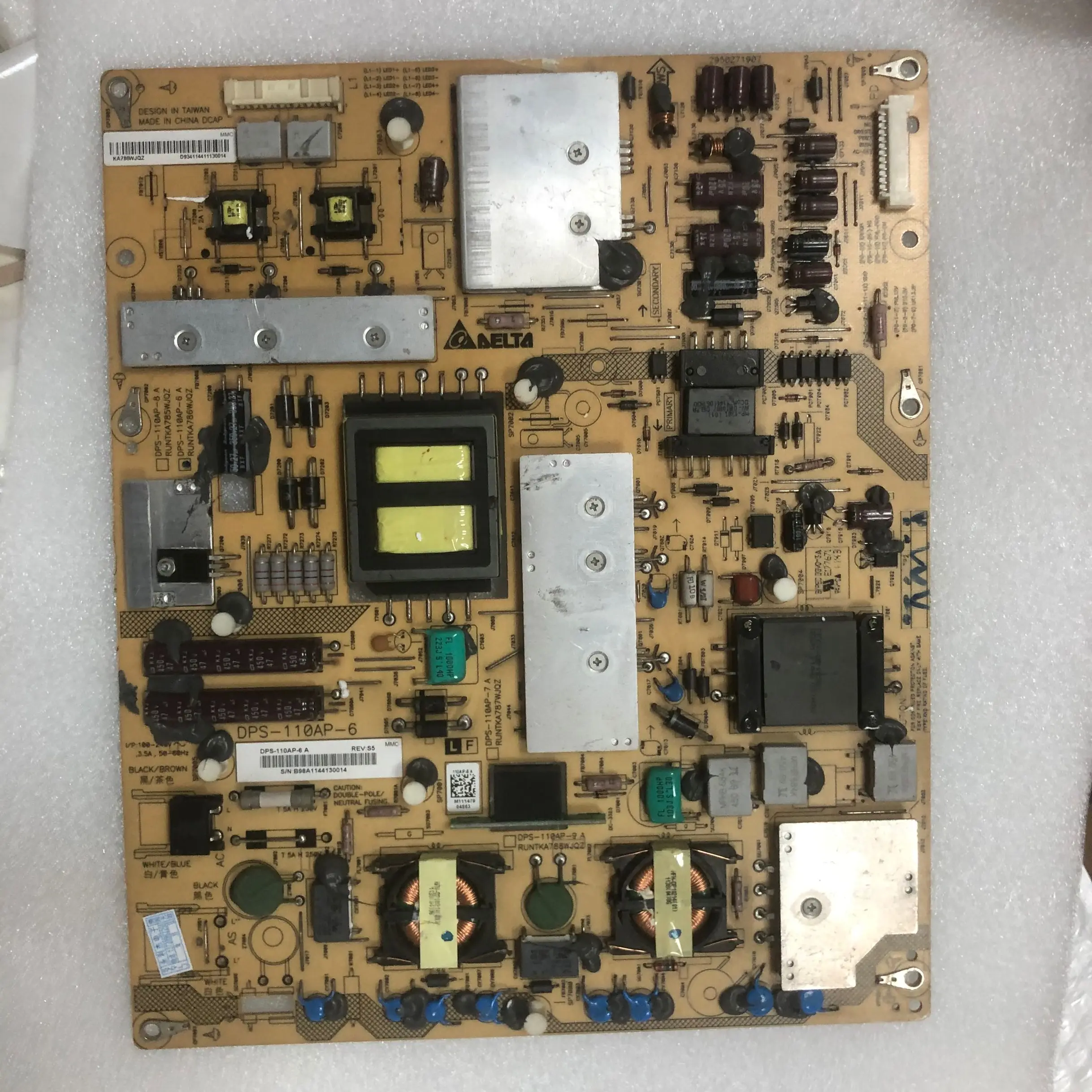 

Оригинальный и качественный товар для LCD-40LX830A DPS-110AP-6 A RUNTKA786WJQZ