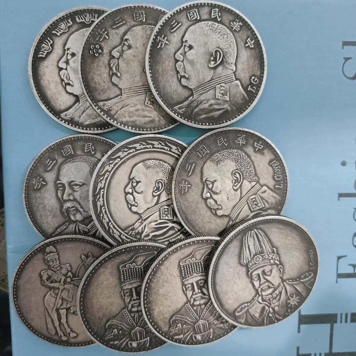 Moneda de plata Yuan Da de diez yuanes, rara, con Yuan Xiang Long Yang montando un dragón volador de cabeza grande con sombrero alto, de los tres años de la República de China LG.