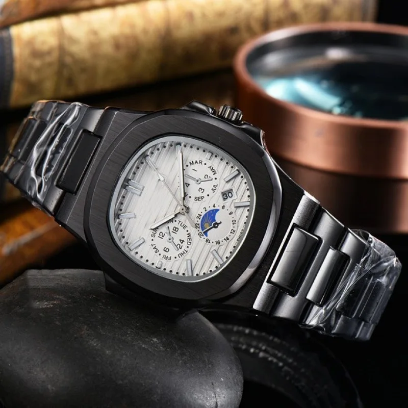 ​ 2025 ساعة كوارتز مربعة فاخرة للرجال والنساء من الفولاذ المقاوم للصدأ والياقوت والكريستال مقاومة للماء 100 متر تصميم بسيط