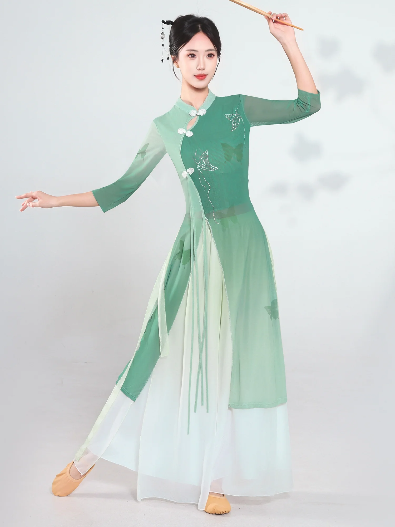 Elegant Gradient Dance Costume Set for Women Adult Chinese Style   in Rainy Lane Ideal for Stage Performances