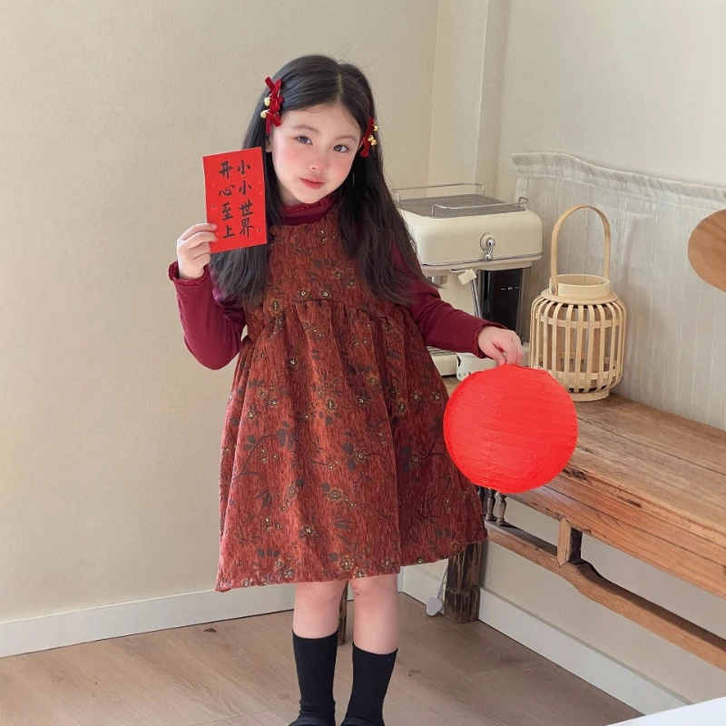 

2025 Winter New Hot Selling Forest Series Red New Year's Greeting Clip Cotton Floral Button Thick Vest Skirt