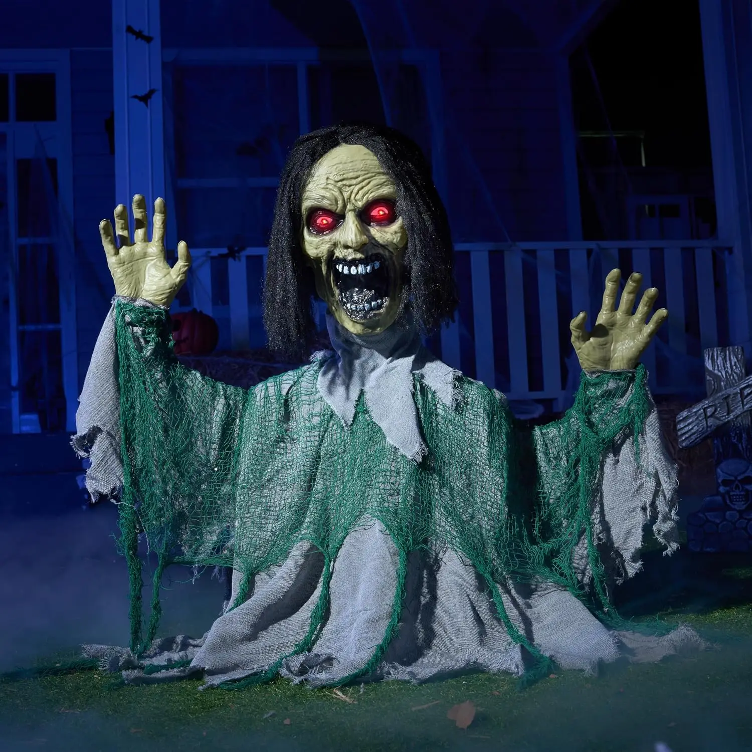 Decorazioni Animatroniche da Esterno per Halloween Sloosh, Zombie Demolitore a Mezzo Busto con Movimento e Occhi Luminosi, per Decorazioni Esterne di Cimiteri, Cortili, Prati e Case Infestate.