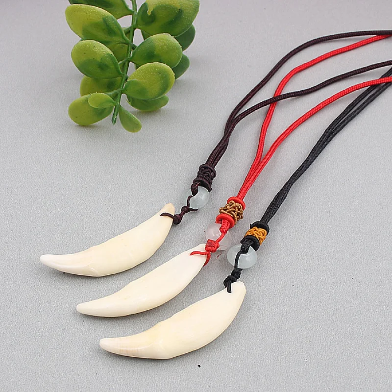 3pc set Wolf tooth necklace Men's Pendant Necklace Fashion Ornament Korean Style Personalized Non-Mainstream Retro Dog Teeth