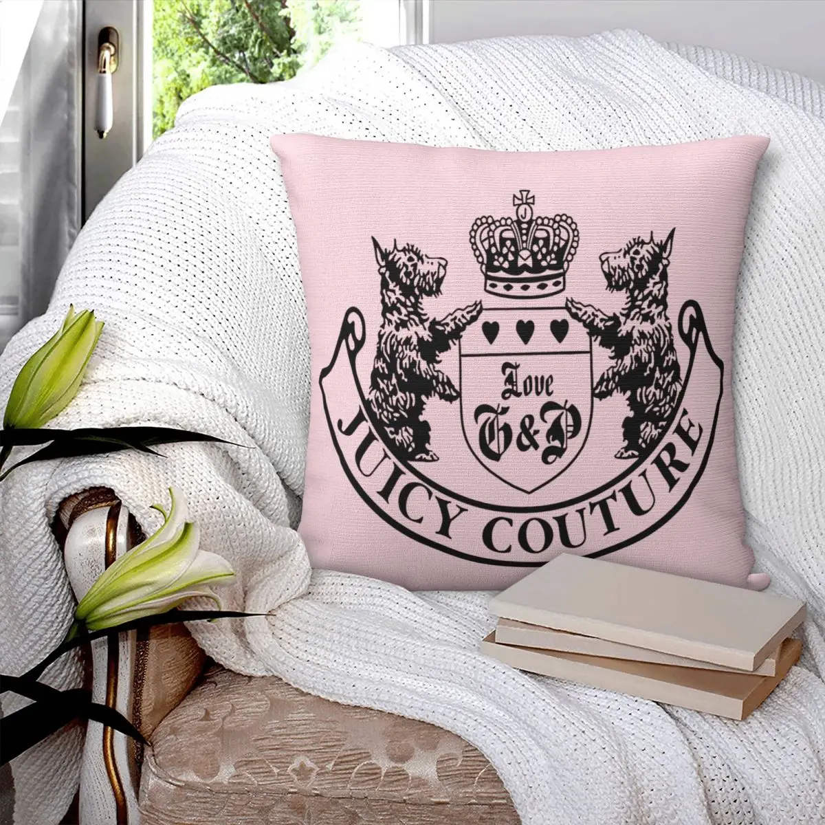 Juicy Couture 1 Pillow Case Pillow Cover Black With Zipper Back Cushion Pillows Decor Home