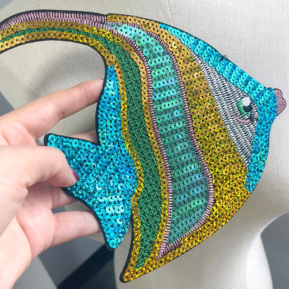 1 Piece Embroidered Shining Sequins Green Fish Fashion Decoration For Clothes Sew On Patch for Clothing DIY