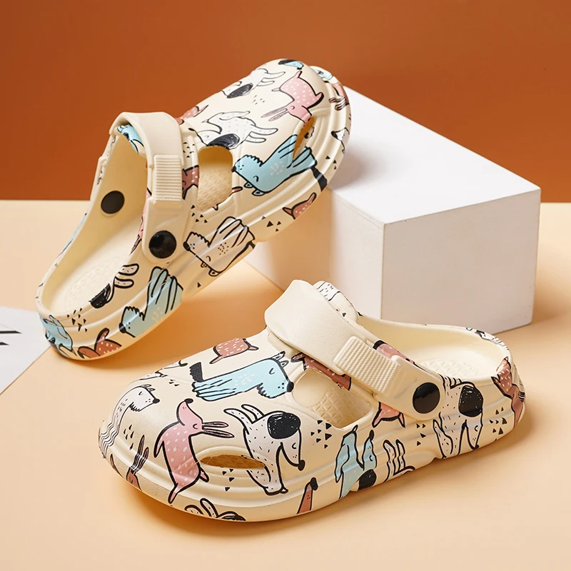 

Summer 2024 new non-slip step poo EVA soft sole printed bun head children's sandals for primary school students