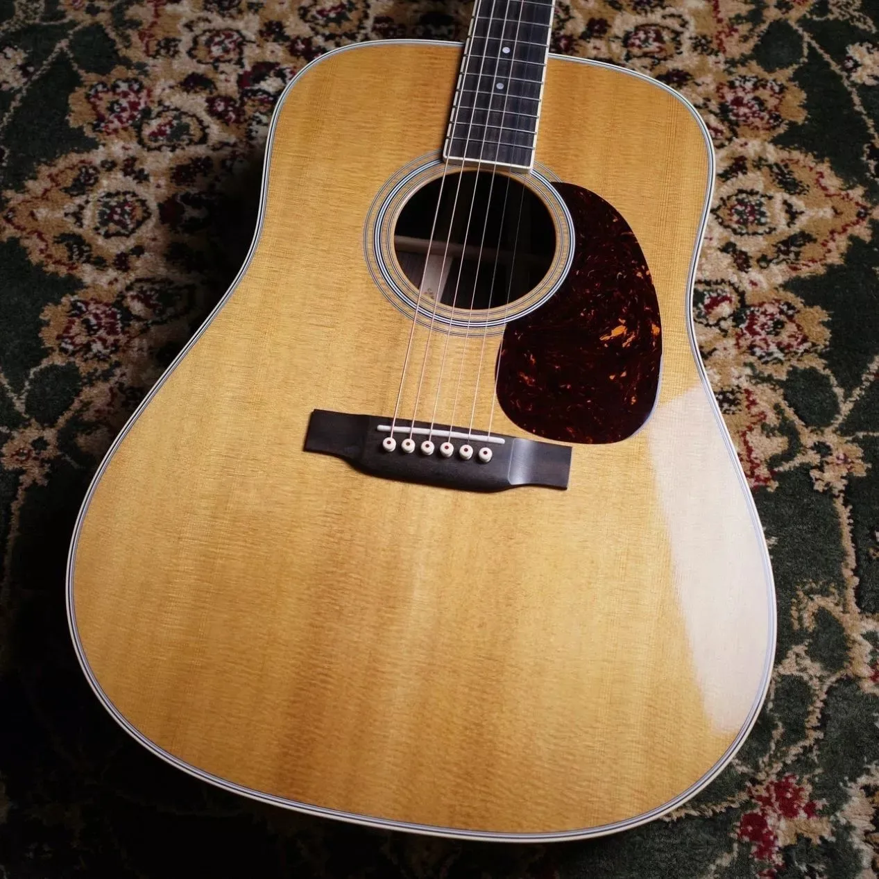 Thumbnail 3 - #66 Latest Acoustic Guitars Offers