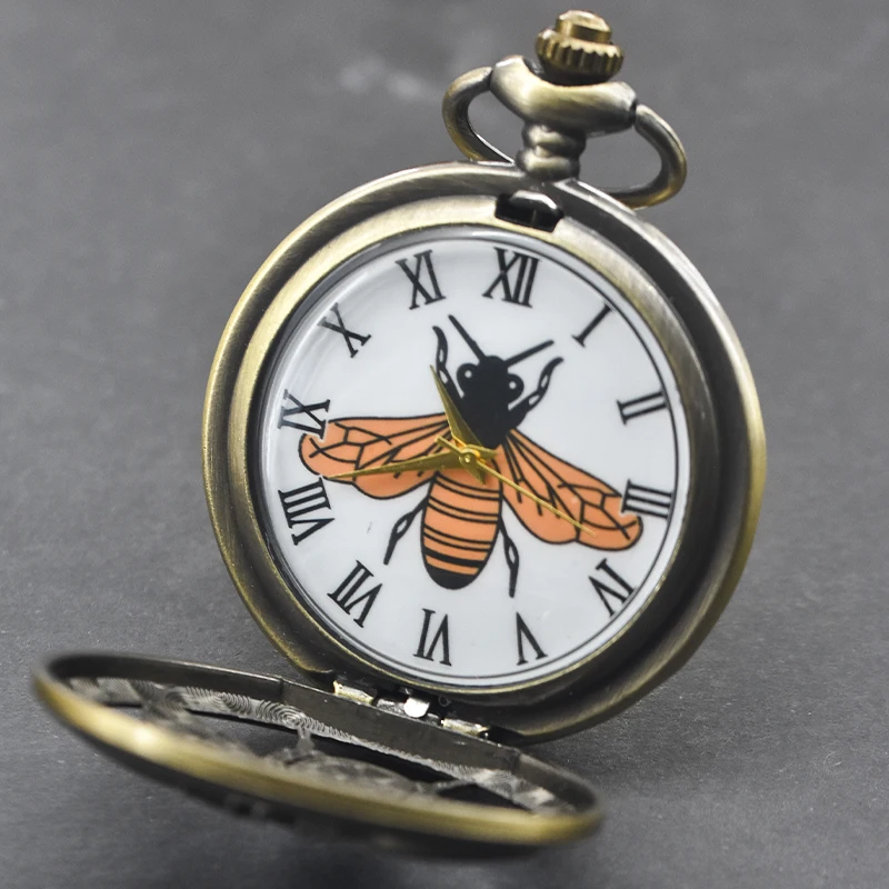 Vintage Cutout Clamshell Bronze Insect 3D Carved Fashion Necklace Quartz Pocket Watch Roman Literal Jewelry Gift