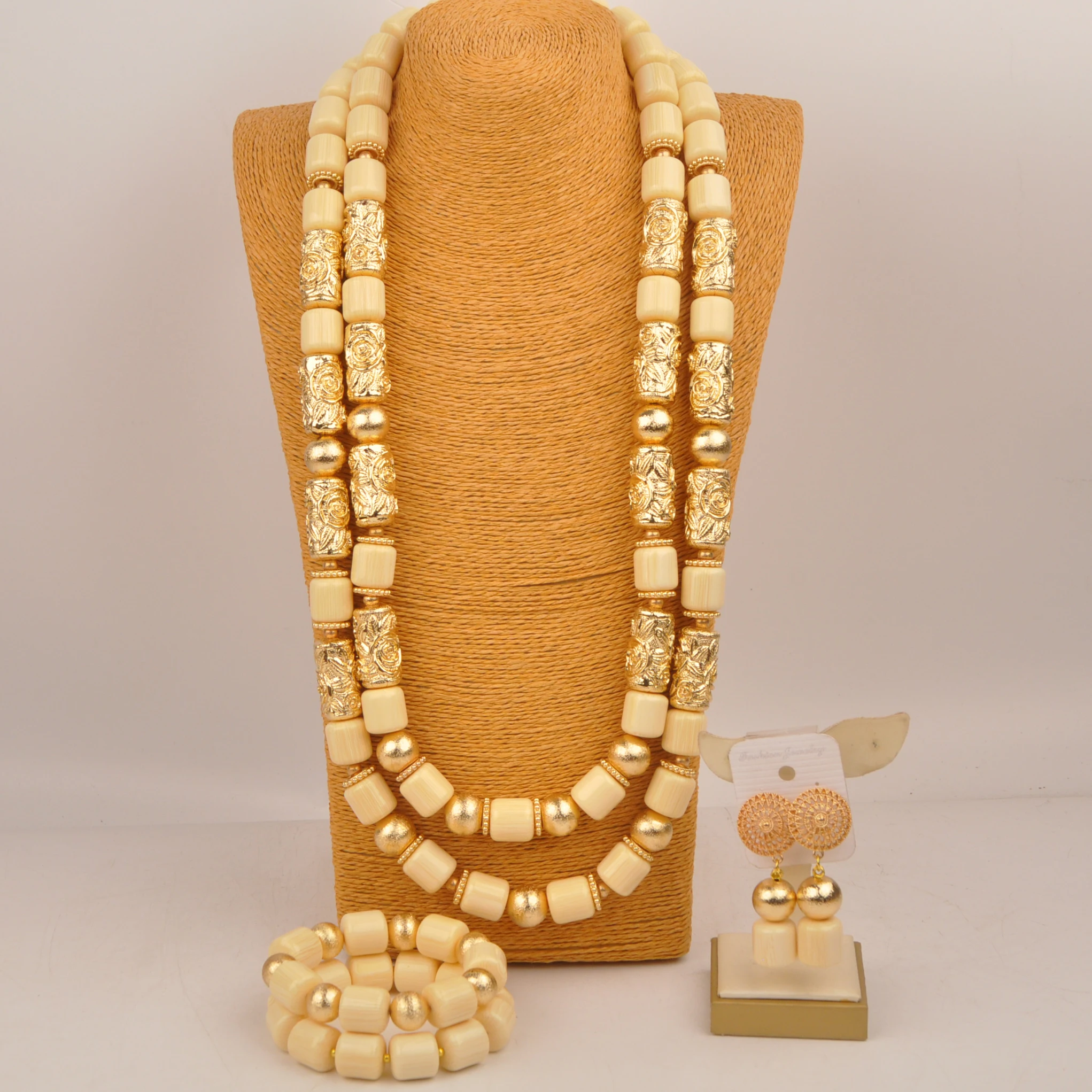 Fashionable African Wedding Jewelry White Imitation Coral Necklace Nigerian Bridal Wedding Jewelry Set XIN-294