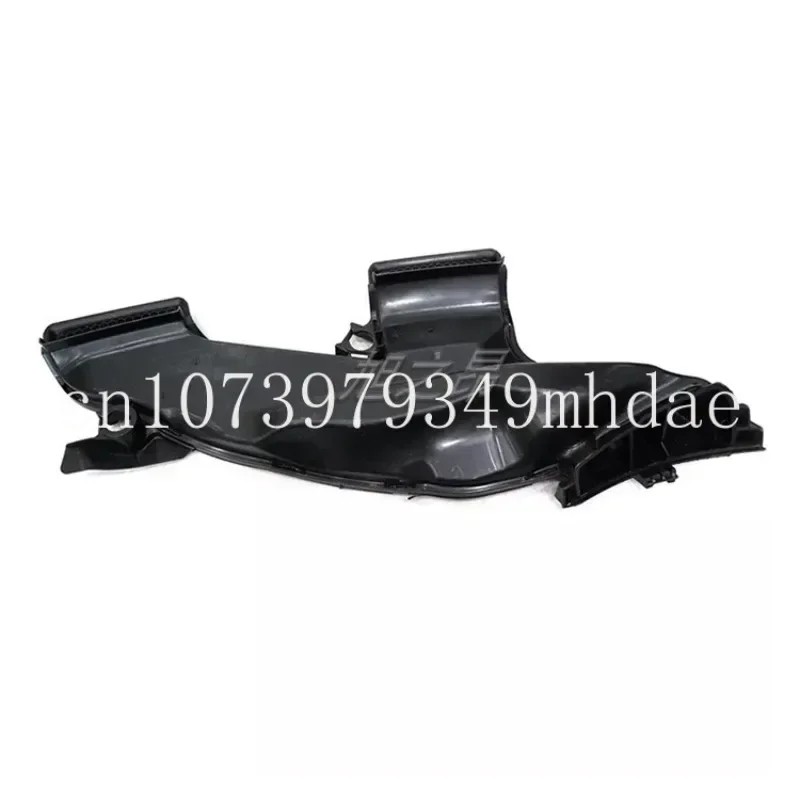 Applicable to BMW 1 Series 2 Series A13717645645 Intake Pipe Air Tubes Hard Plastic Pipe 13717645645