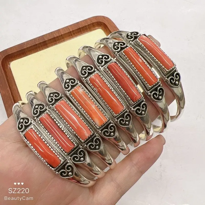 Elemental , thin bracelet with heart-shaped edges, silver ethnic style, versatile accessory