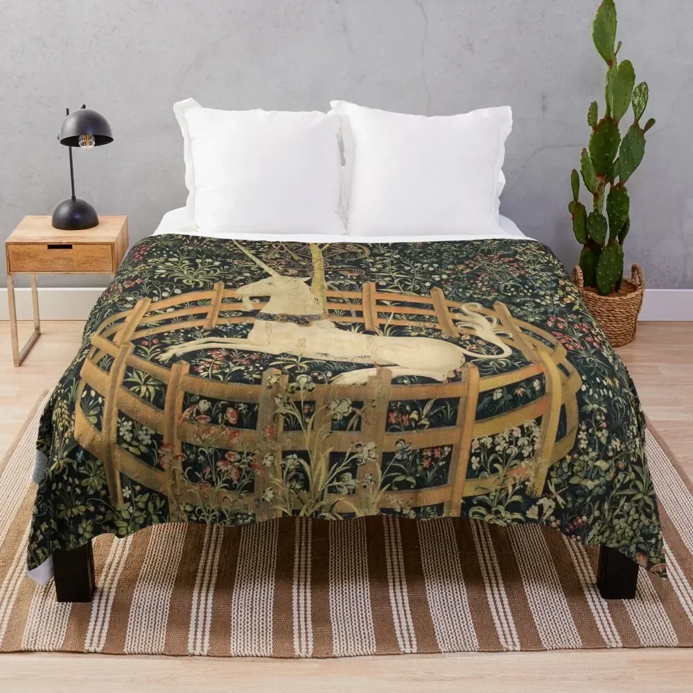 

The Unicorn In Captivity Throw Blanket Lightweight Cozy Blanket for Bed Sofa