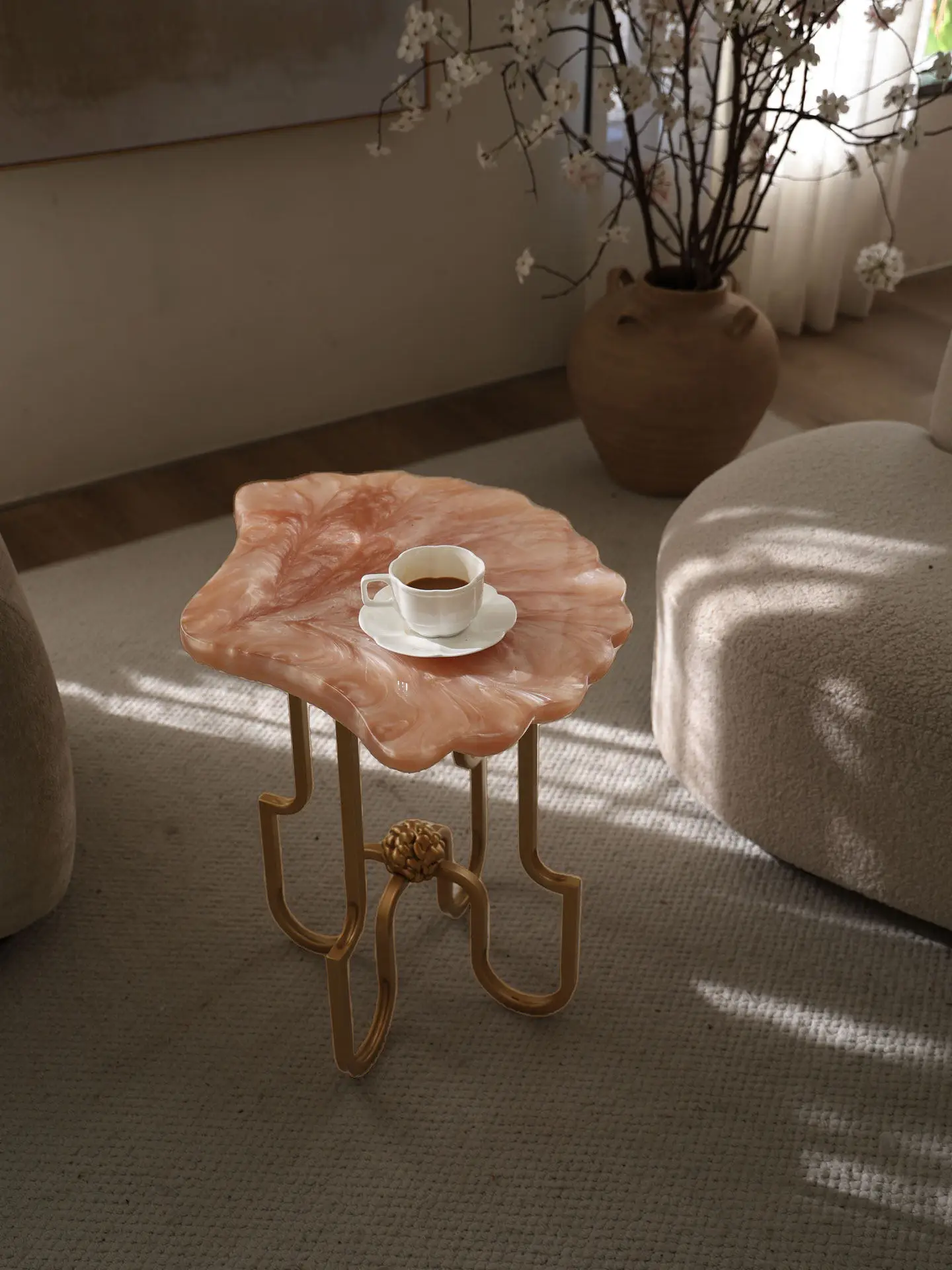 French retro resin faux shell accent table - luxury side table/sofa side storage