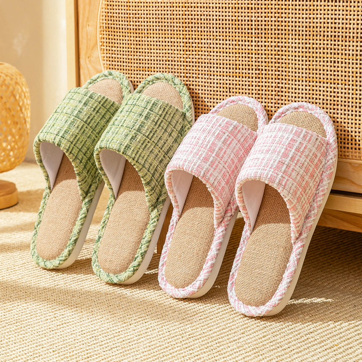 Zapatillas de casa de lino para mujer, sandalias suaves de playa de verano, transpirables, cómodas, suaves, antideslizantes, zapatillas de interior y exterior para hombre
