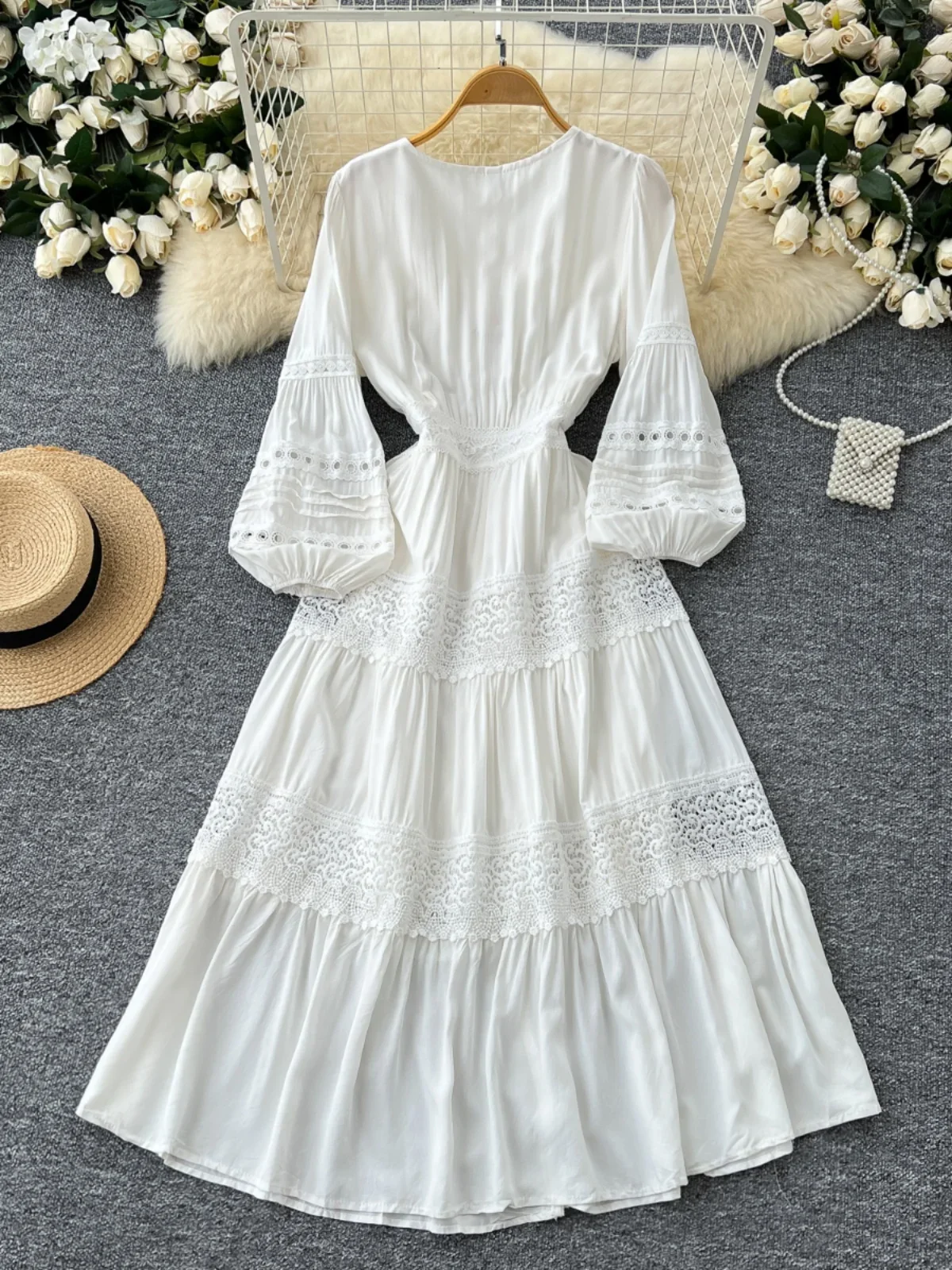 خمر فستان أبيض المرأة الفرنسية مثير الخامس الرقبة فانوس كم الدانتيل المرقعة واحدة الصدر فساتين طويلة السيدات الشاطئ رداء طويل #6