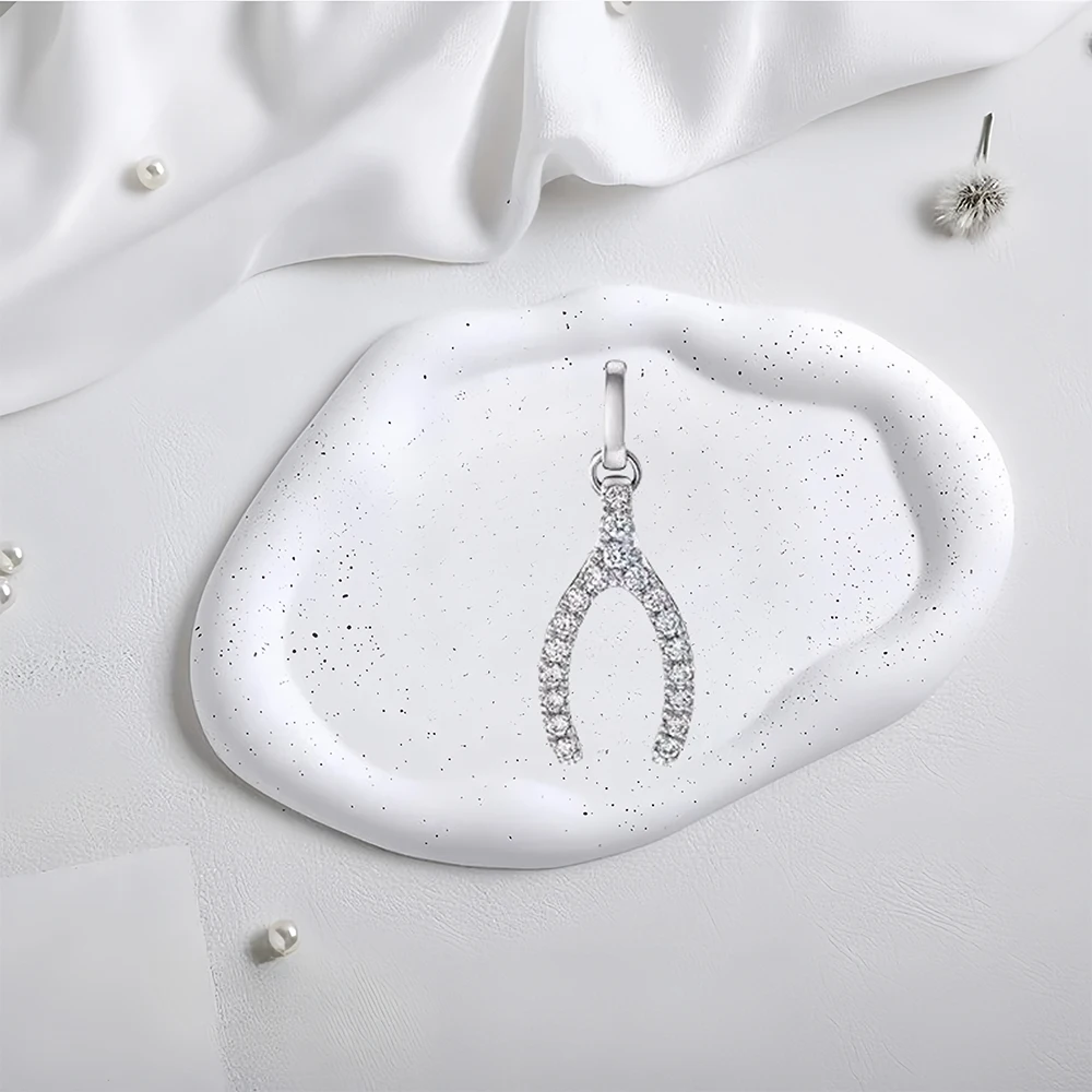 

2025 Hot Selling Brand Women's Necklace Fashionable, Simple, Luxurious Jewelry Suitable for Gifting To Friends