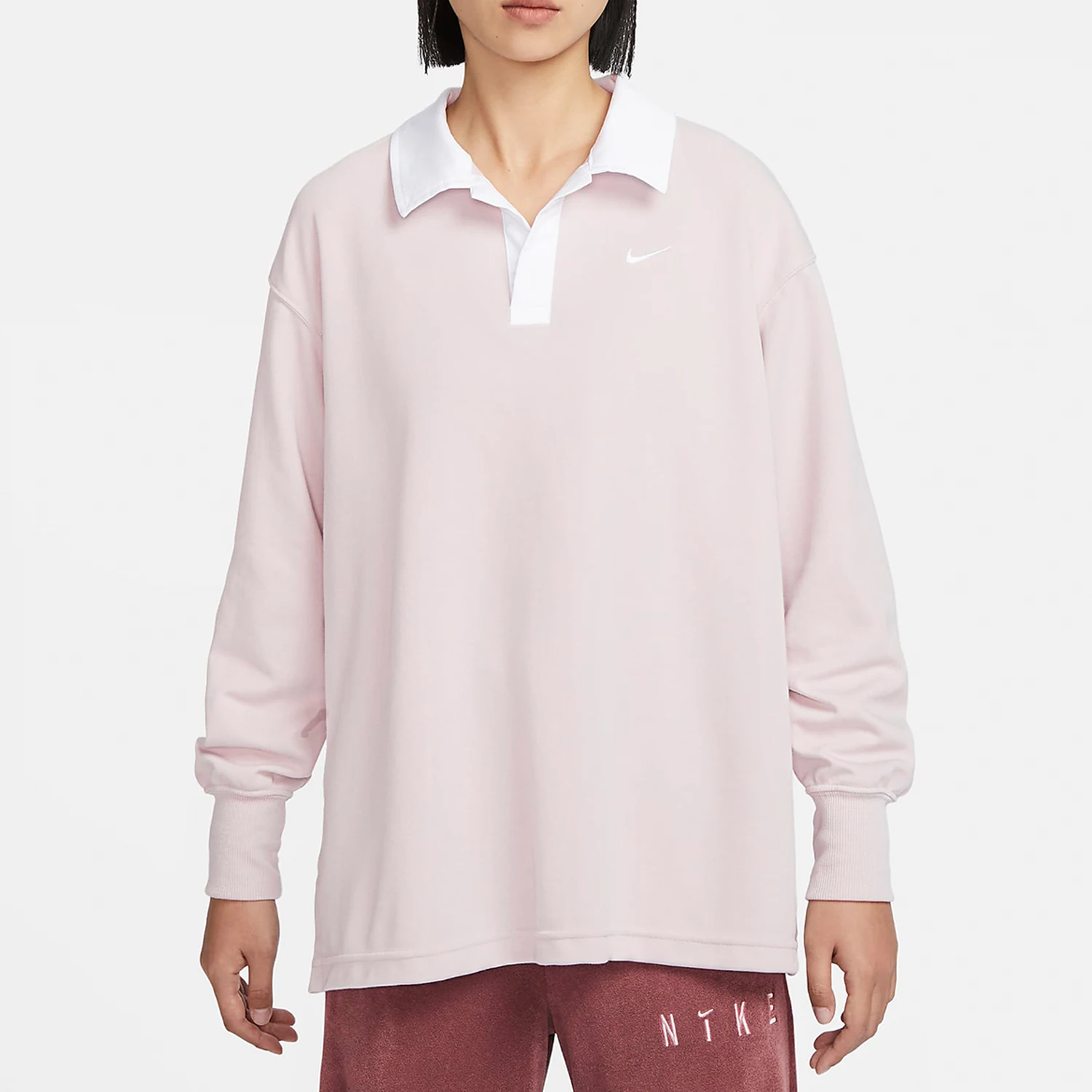 

Оригинальная женская футболка Nike с длинным рукавом и отложным воротником, модель FB8721-019