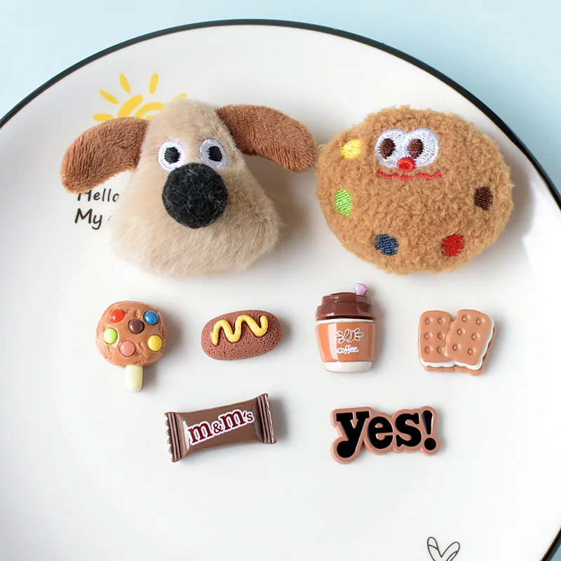 1 conjunto 3d bonito dos desenhos animados de pelúcia filhote de cachorro sapatos acessórios meninos meninas adorável cão biscoito sandálias jardim sapato fivela decorações encantos