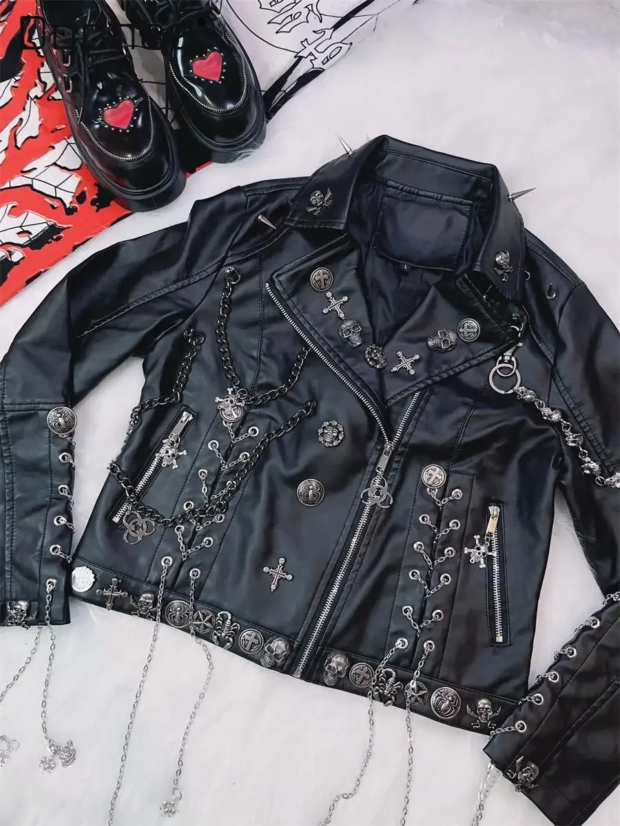 Punk Stil Y2K Spice Girl Subkultur Kette Revers PU Leder Jacke Schwere Industrie Metall Niet Zipper Kurze Lokomotive Mantel Frauen