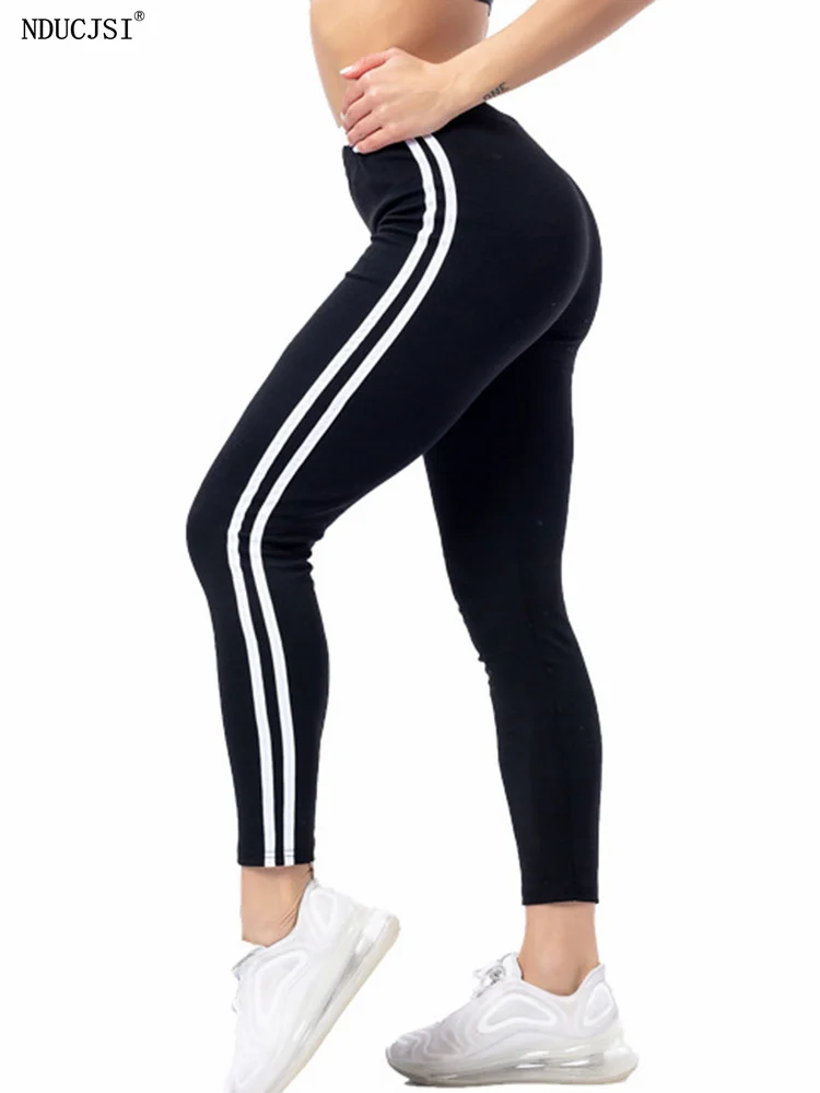 Nducjsi Sportwear Gestreepte Gedrukt Leggings Gym Panty Elastische Enkellange Fitness Yoga Broek Vrouwen Zwart Wit Push Up Leggins