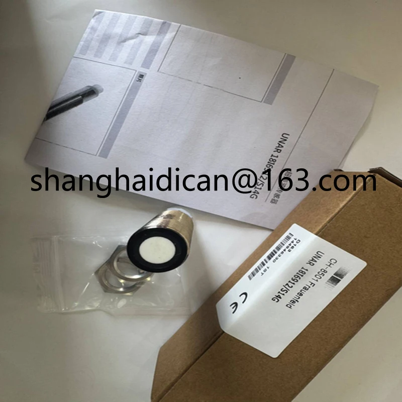 

Brand new original ultrasonic sensor UNAR 18I6912/S14G