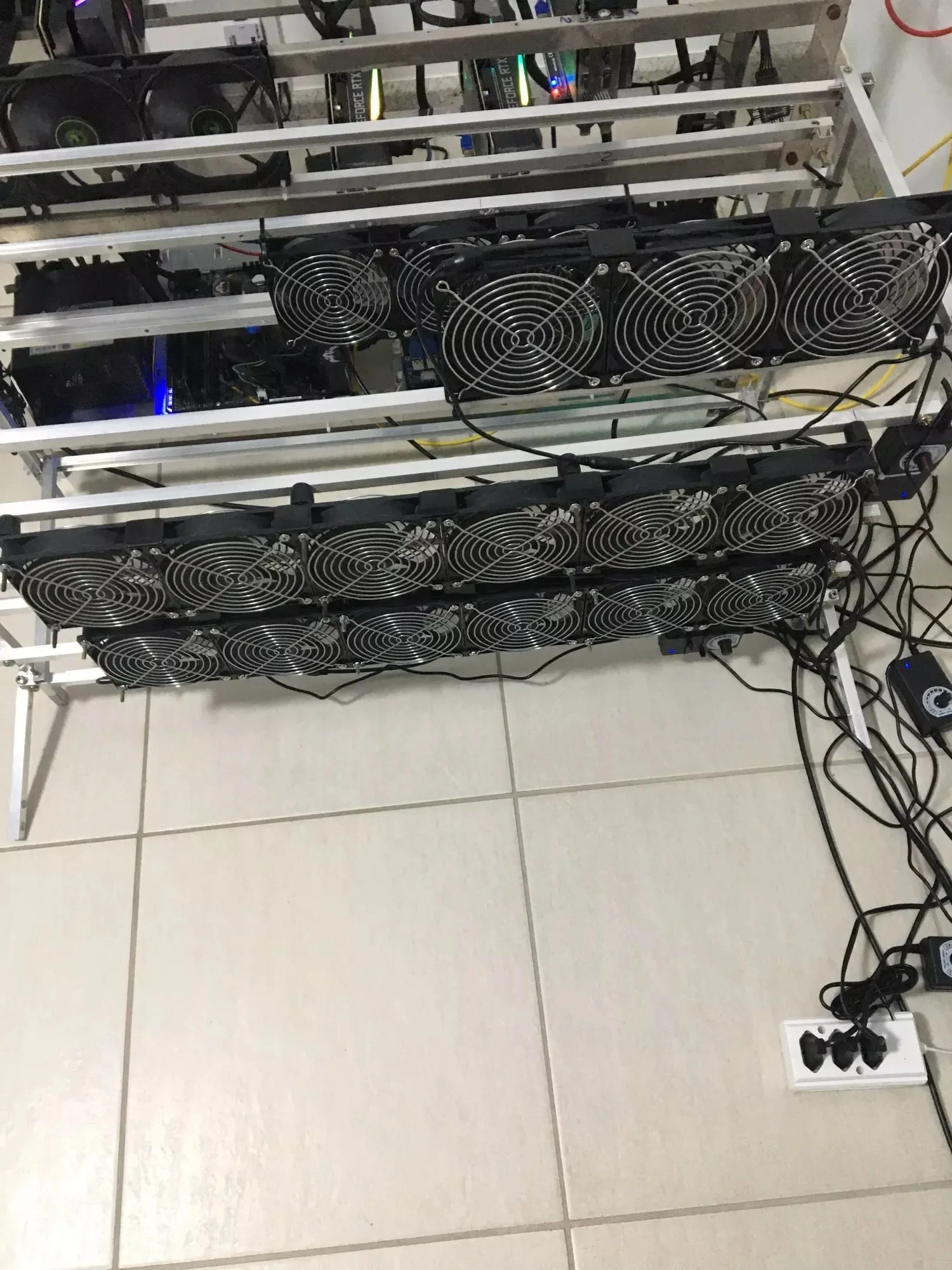 Imagem -02 - Velocidade Grande Volume de ar 110v 220v Btc Ltc Gpu Equipamento de Mineração Máquina Workstation Gabinete 120 mm Case Sistema Refrigeração Ventilador 12cm de Alta