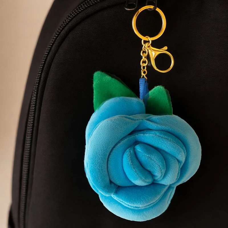 1 Stück 8cm Künstliche Blume Rose Plüsch-Anhänger Spielzeug Schöne Rosenblume Taschen-Schlüsselanhänger Puppe für Freundin Valentinstagsgeschenk