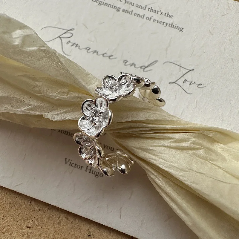 خواتم من الفضة الإسترليني عيار 925 للنساء مجوهرات راقية هندسية قابلة للتعديل على شكل زهرة من الزركون كهدية لحفلات أعياد الميلاد