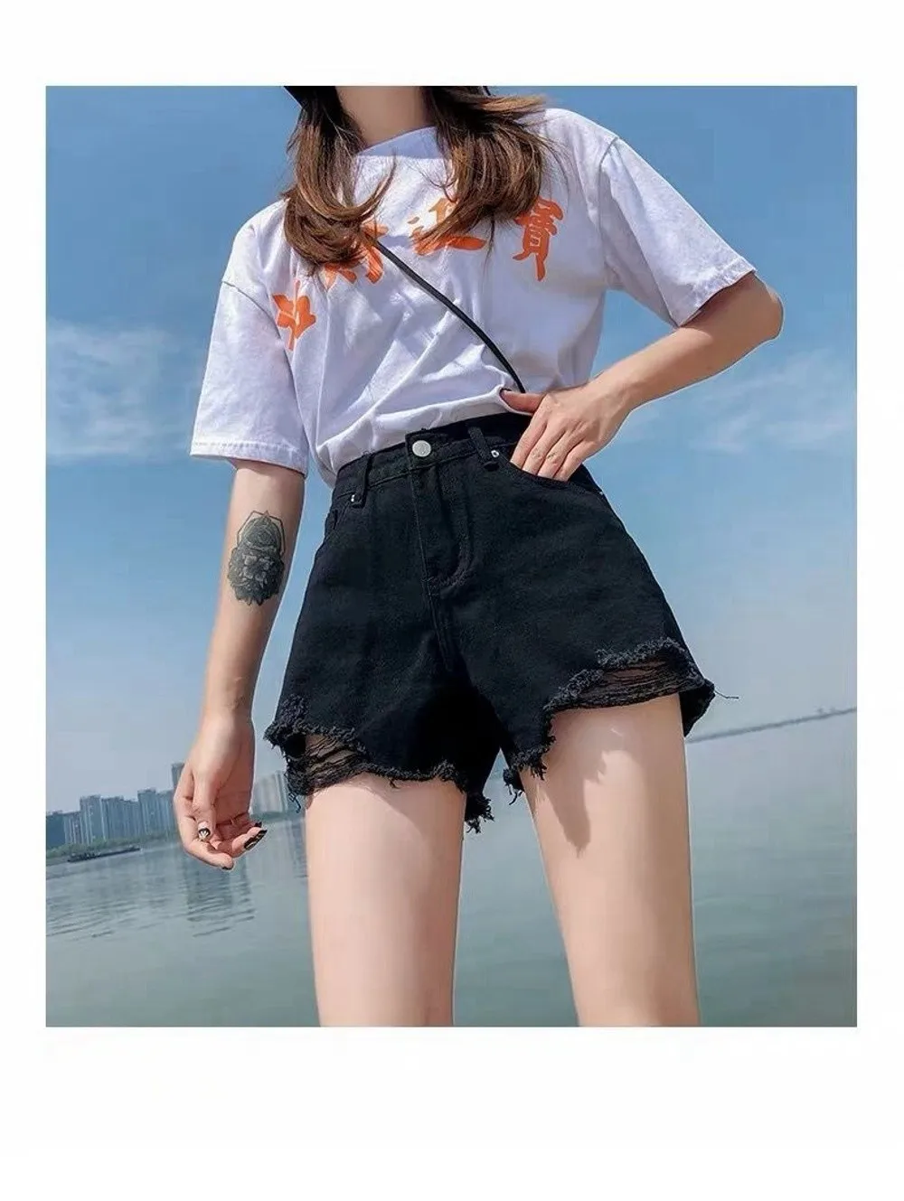 Trendige Dehnbare Jeans-Shorts für Damen, Hochgeschnittene Zerrissene Denim-Shorts mit Ausgefranstem Saum, Vielseitige Kurze Hosen für den Sommer – Detail 10