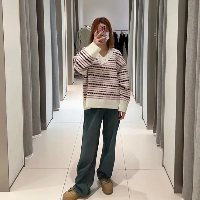 

Вязаный свитер R Cut в этническом стиле, корейский ретро ленивый вязаный свитер с цветочным узором, свободный крой V Ne Long Sve, осенняя одежда