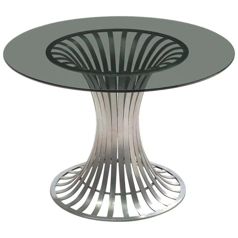 

Round dining table with glass sculpture and vase decoration for living room decoration