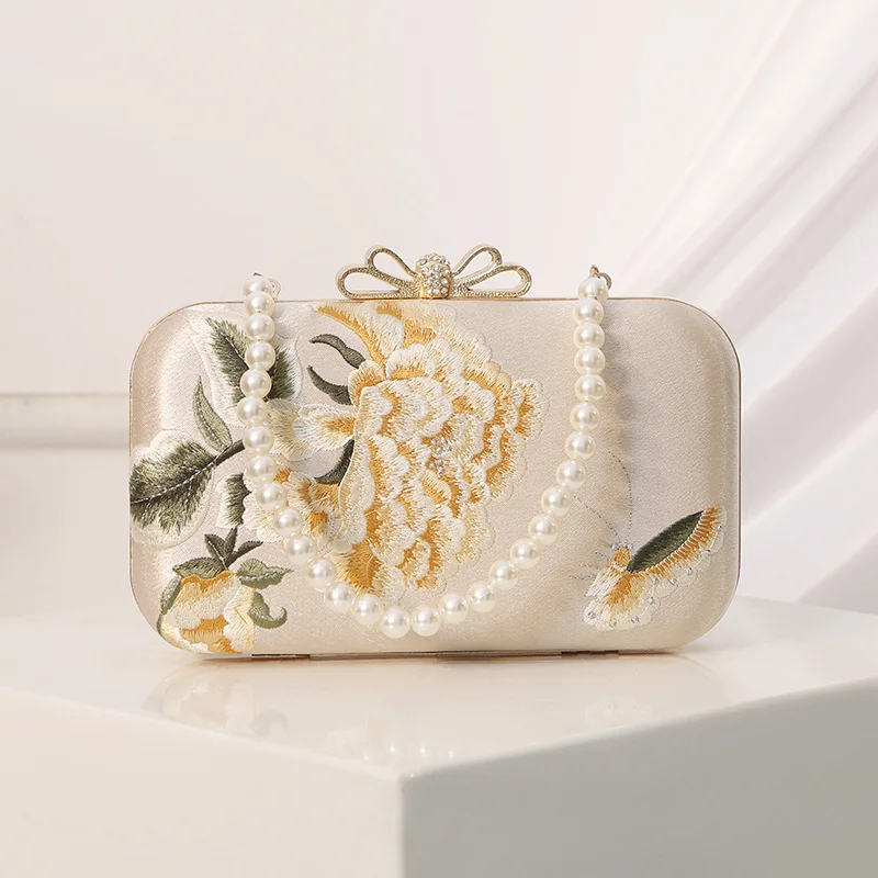 Women Handbags Embroidery Dinner Party Bags Chinese Style Cheongsam Ladies Evening Gown Bag Butterfly Flower Clutch Bag