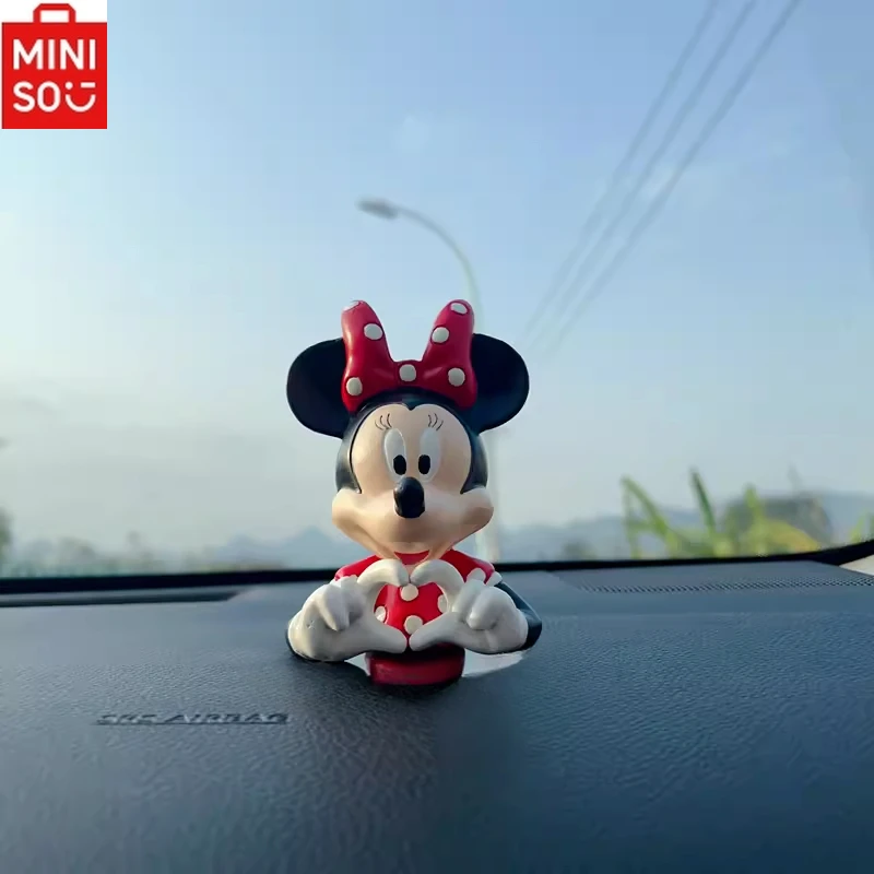 

MINISO Disney Mickey Minnie Car Center Console Heart Ornaments Cartoon Minnie Half-body Ornaments Couple Car Interior Decoration