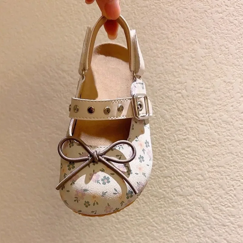 

Bow Retro Kids Sandals Simple Anti Slip Girls Sandals 2025summer New Girl Shoes Fashion Versatile Child Beach Shoe