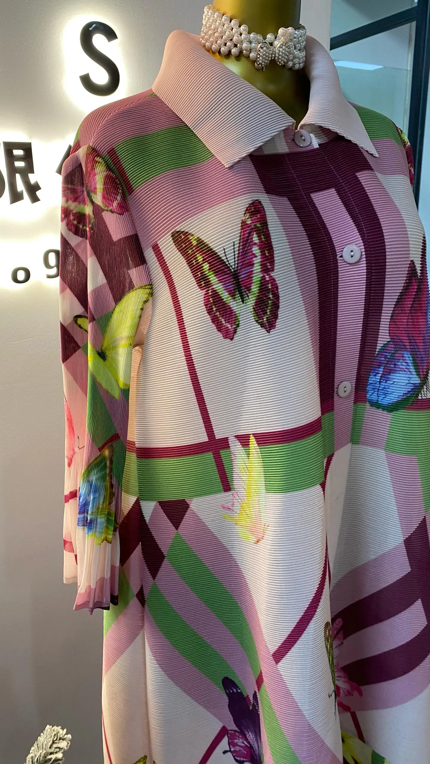 女性ドレスプラスサイズサテン花柄プリーツレースロマンチックなソリッドカラーにインスピレーションを得たデザイン-GZKK022