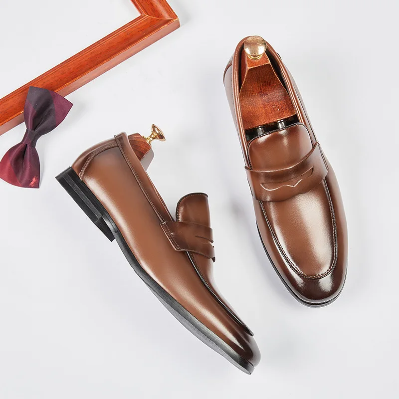 Fashion Genuine Leather Men Loafer Shoes Gentleman Slip on Casual Leather Dress Shoes Designer Men Italian Shoe Party Wedding
