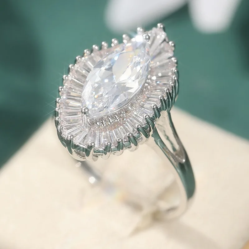 Luxuriöser Eingelegter Weißer CZ Damenring Trendiger Silberfarbener Geometrischer Ring für Tägliches Tragen und Partys Schmuck Jubiläumsgeschenk – Detail 2