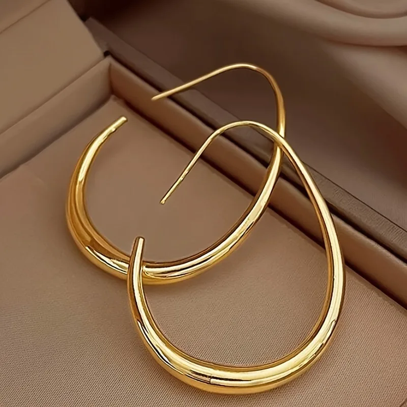 

Hot Sale 925 Silver Plated Needle Geometric Oval Hoop Earrings For Women Simple Desgin Earrings Party Wedding Jewelry