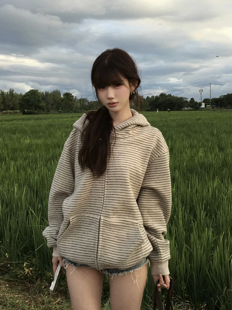 

Мужской кардиган в американском ретро-стиле с полосками, на молнии, толстый, свободный, для пар, утягивающий топ