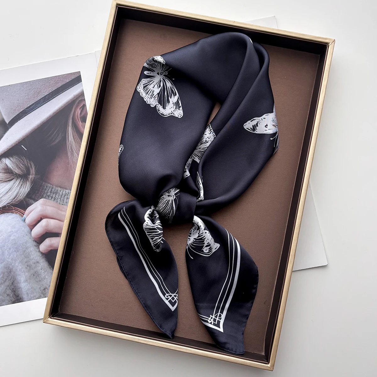 

Роскошный квадратный шарф с бабочкой для женщин, элегантный женский хиджаб, шейный платок, модная шаль, мягкая шелковая бандана с имитацией пятна