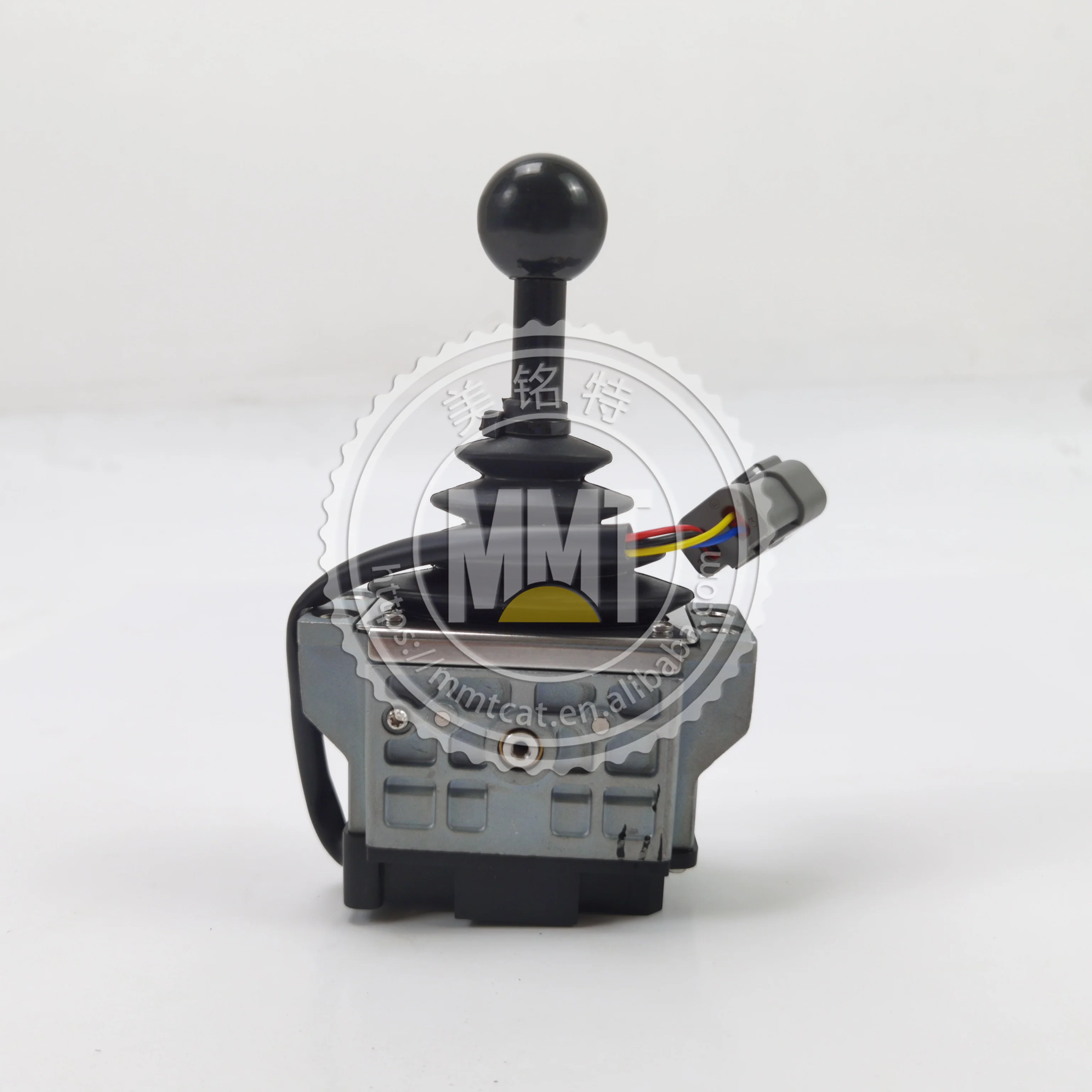 120M 12M 160M 14M 160M 16M 24M 308-5204 356-3608 605-5909 3085204 3563608 6055909 Left Control Joystick