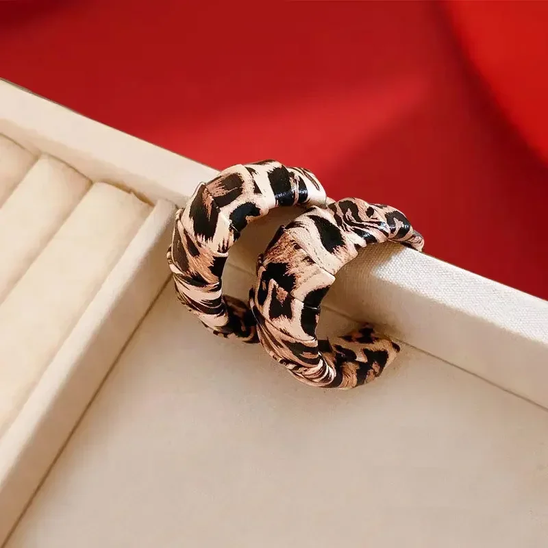 Punk C-shaped Leather Leopard Print Big Pendant Earring for Women Exaggerated Temperament Simple Round Ear Jewelry Brincos image 3