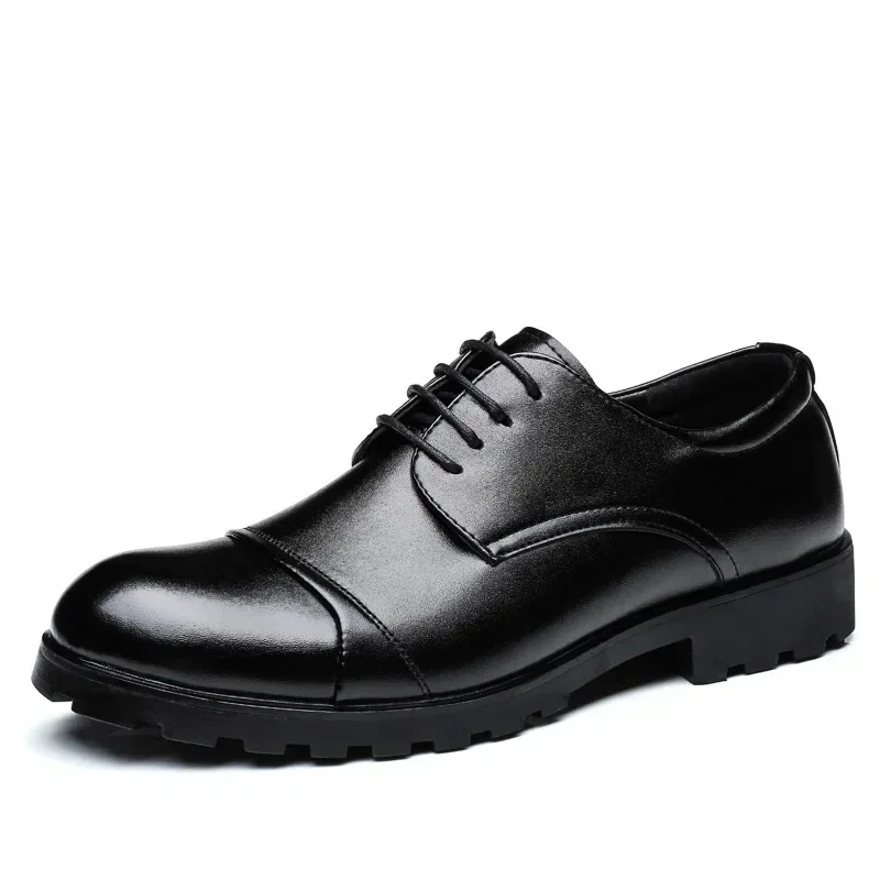 Zapatos de cuero informales de estilo británico para hombre, zapatos deportivos de fiesta, ropa Formal de negocios, fondo suave, zapatos de conducción negros para hombre