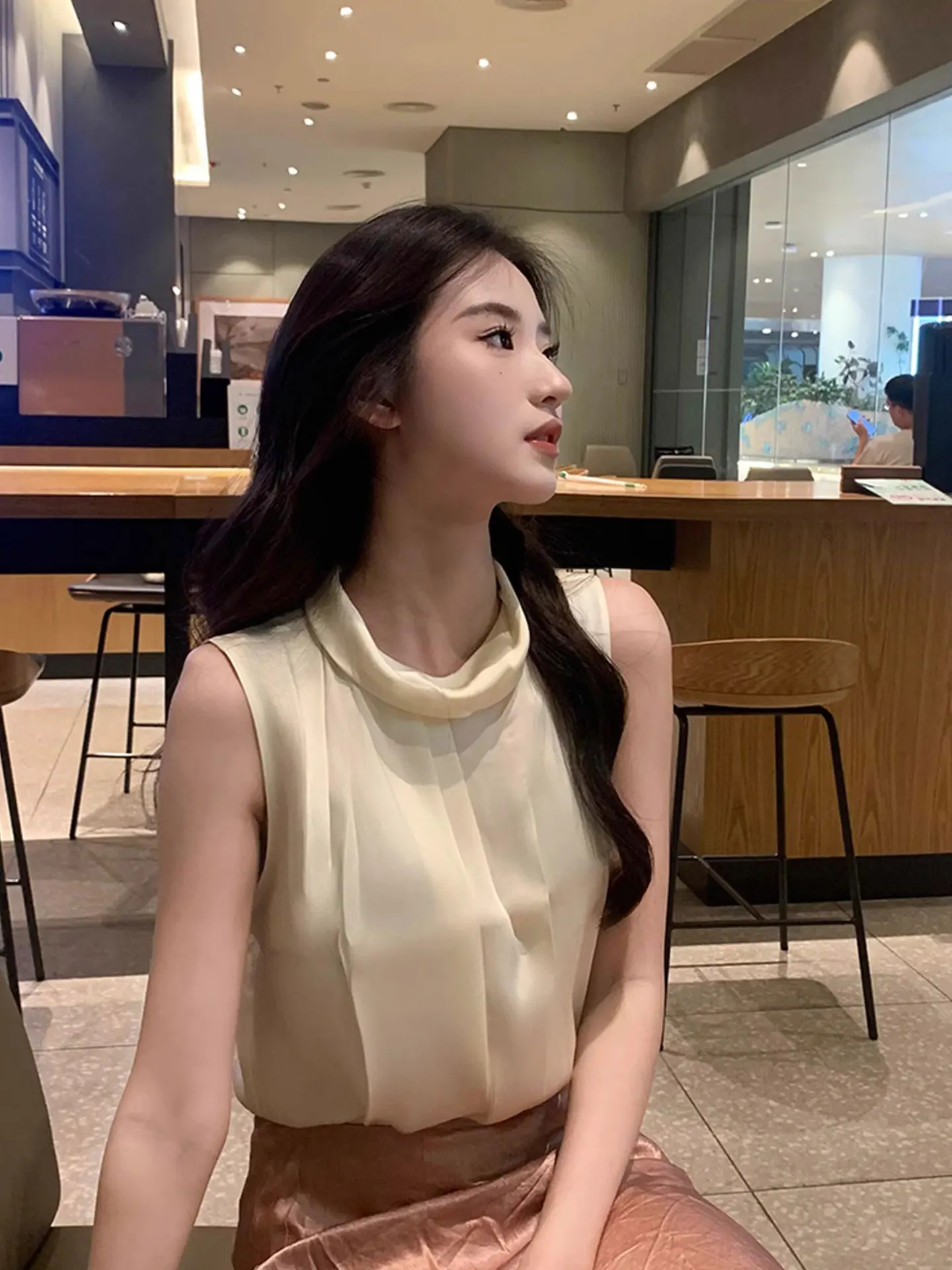 

Женский атласный жилет-пуловер Ele Satin Svel Pure Color, модный, от элитного бренда, лето 2025, корейский стиль, прямой крой