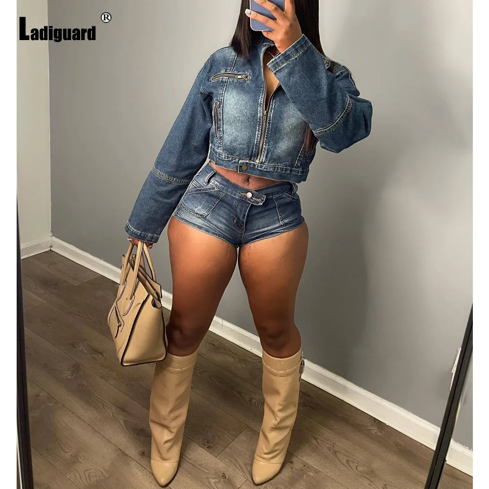 Ladiguard 2025 مثير زر الدنيم مجموعة تي شيرتات قصيرة للأطفال النساء موضة جان الستر والسراويل القصيرة السيدات خمر زمم قطعتين مجموعات جديد #4