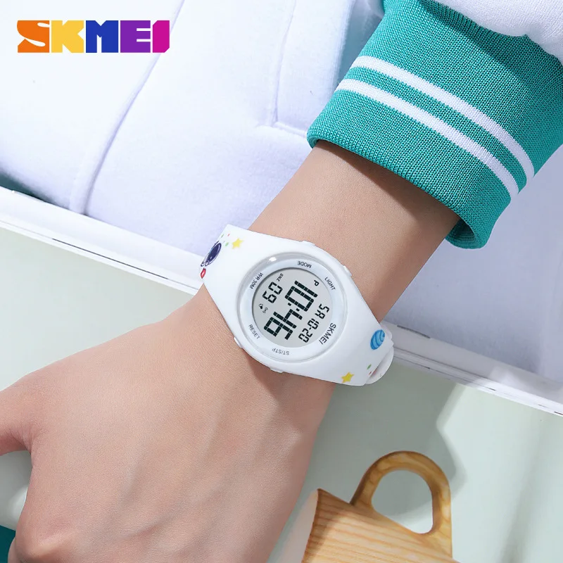 Montre de sport électronique pour enfants, Time Meishi peut changer de bracelet, montre de dessin animé, beurre amusant, table pour étudiants masculins et féminins